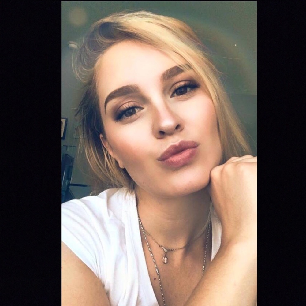 Meet your Posher, Keely